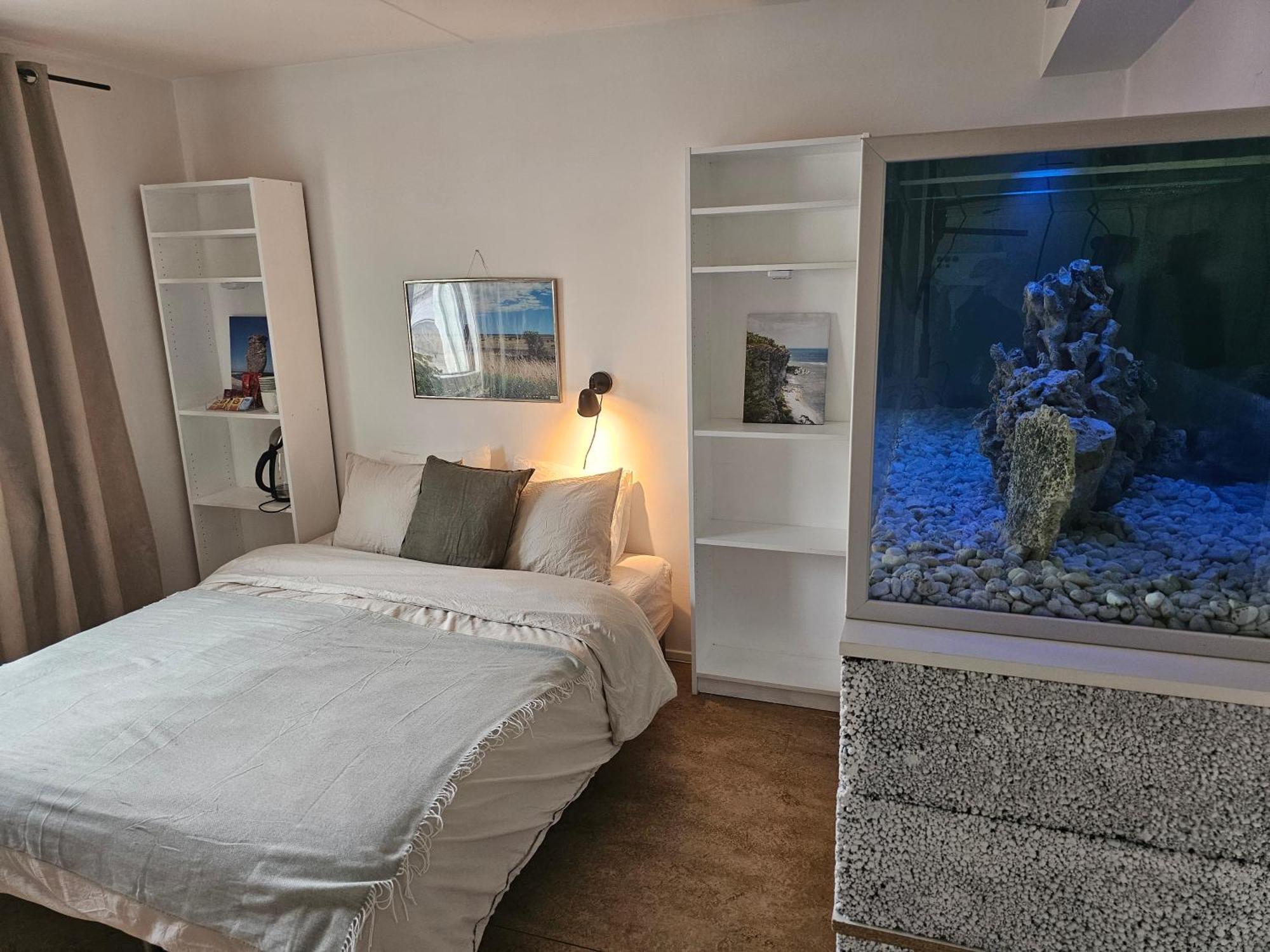 Central Room With Private Entrance And Ensuite Bathroom Стокгольм Экстерьер фото